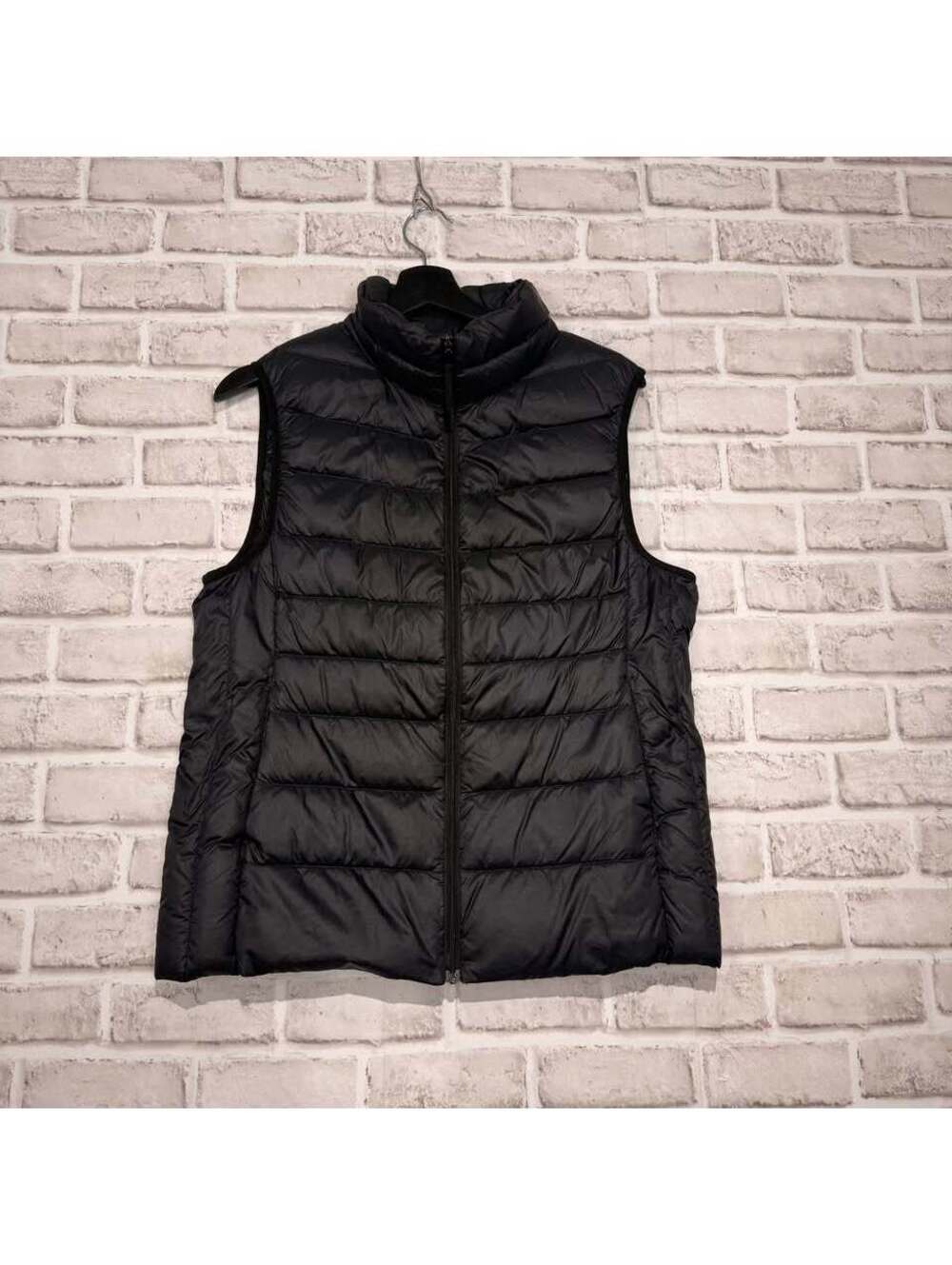 Uniqlo Black Puffer Vest Women's XL